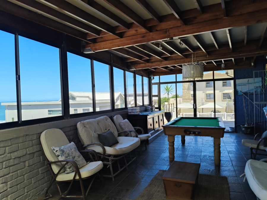 4 Bedroom Property for Sale in Wavecrest Eastern Cape